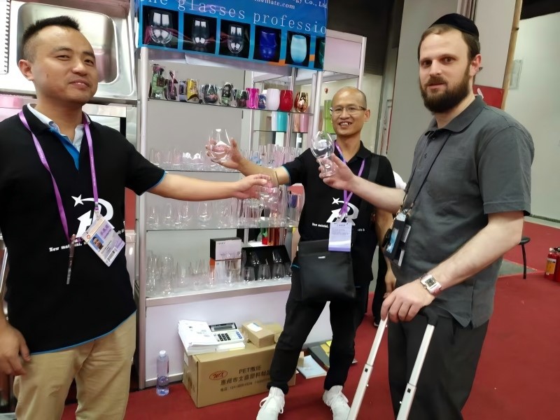 plastic cup exhibition wholesale buyers plastic cup exhibition wholesale buyers